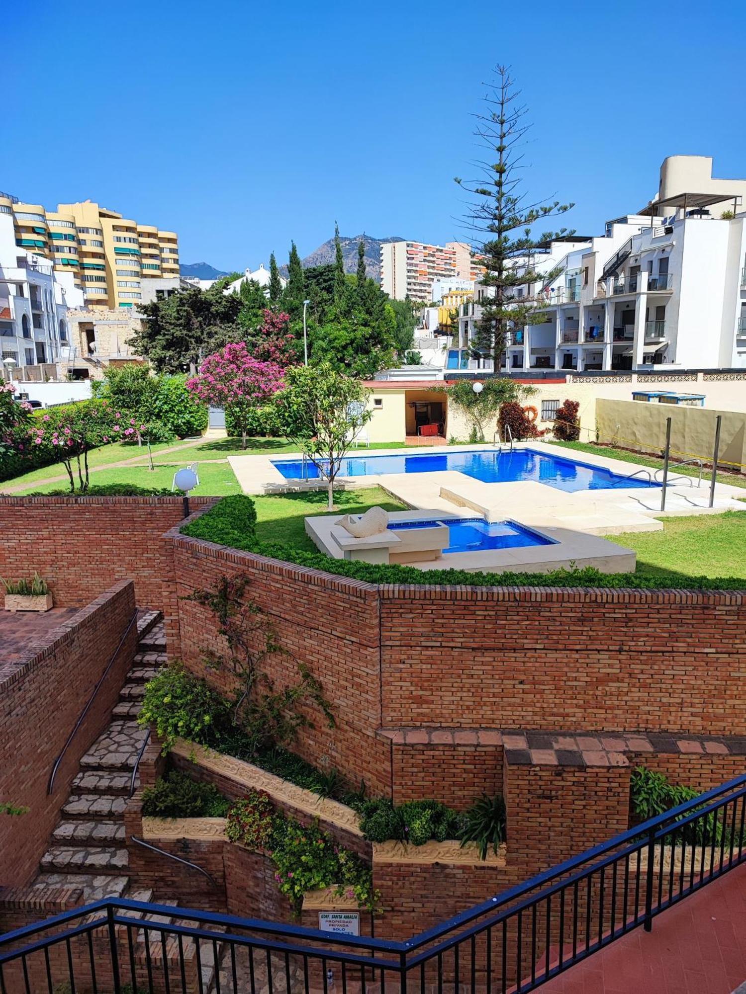 Apartamento 150 Metros De La Playa Torremolinos Exterior photo