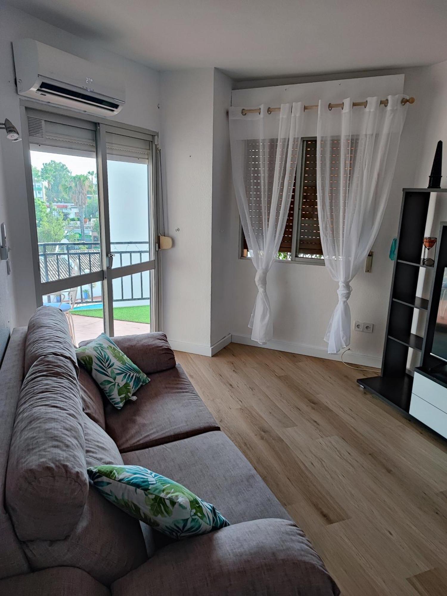 Apartamento 150 Metros De La Playa Torremolinos Exterior photo